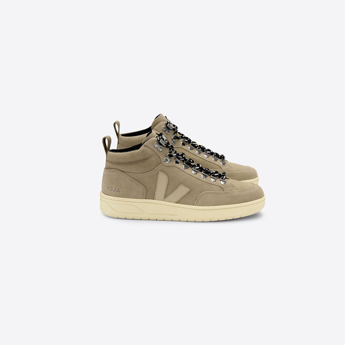 VEJA RORAIMA Suede dune almond