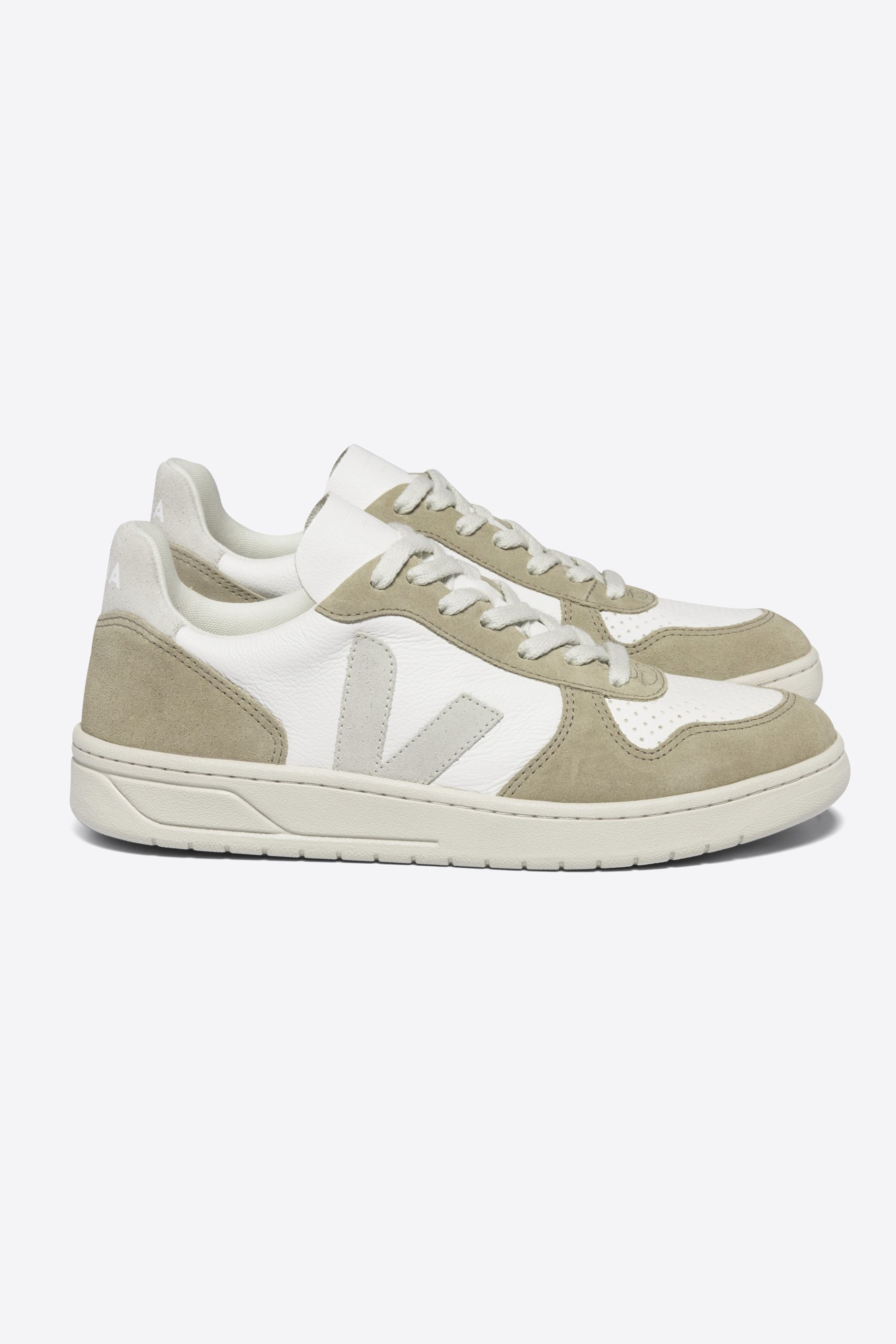 VEJA V10 Chromefree Leather white natural Sahara