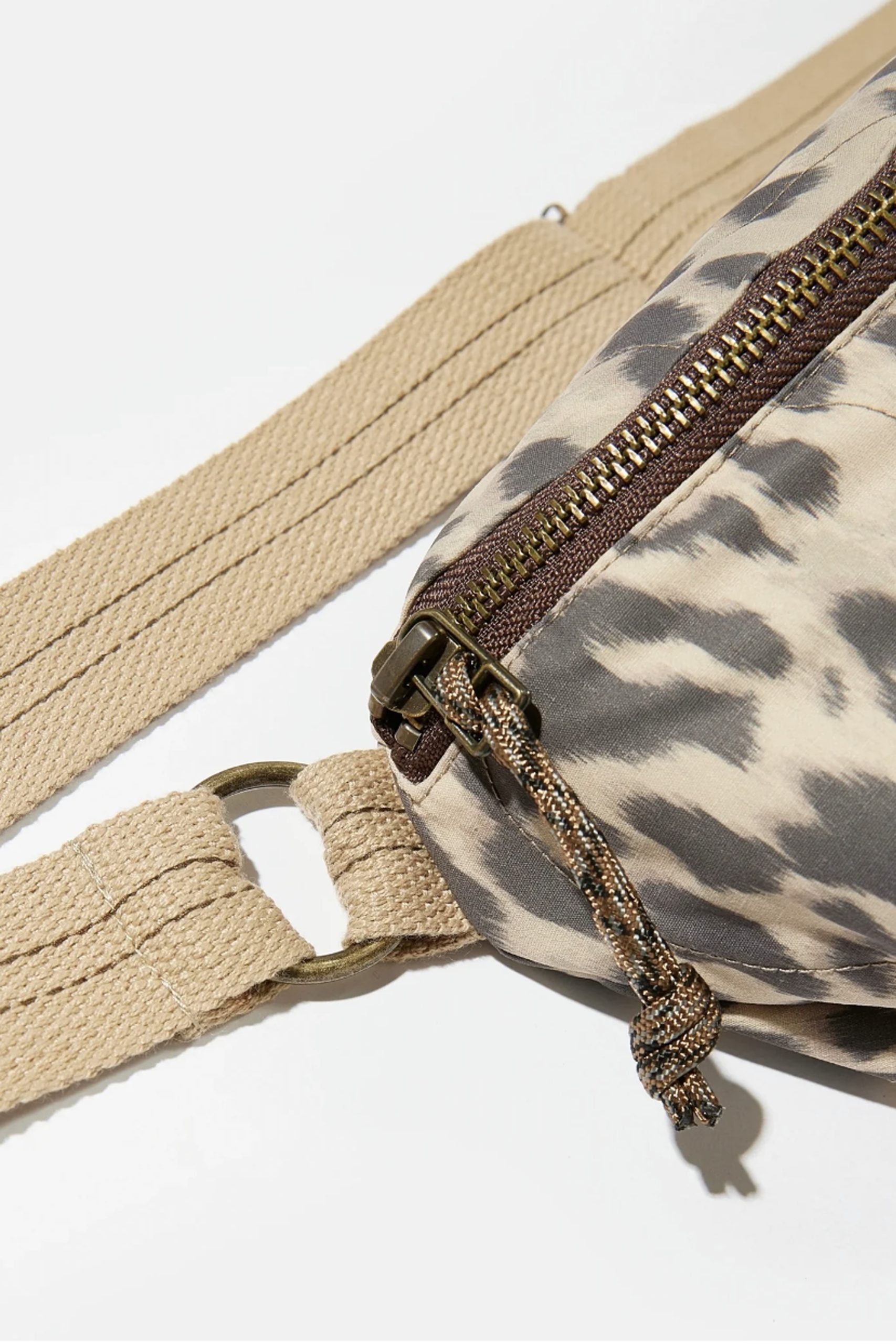 BELLEROSE Sac HOSIE Leopard display b