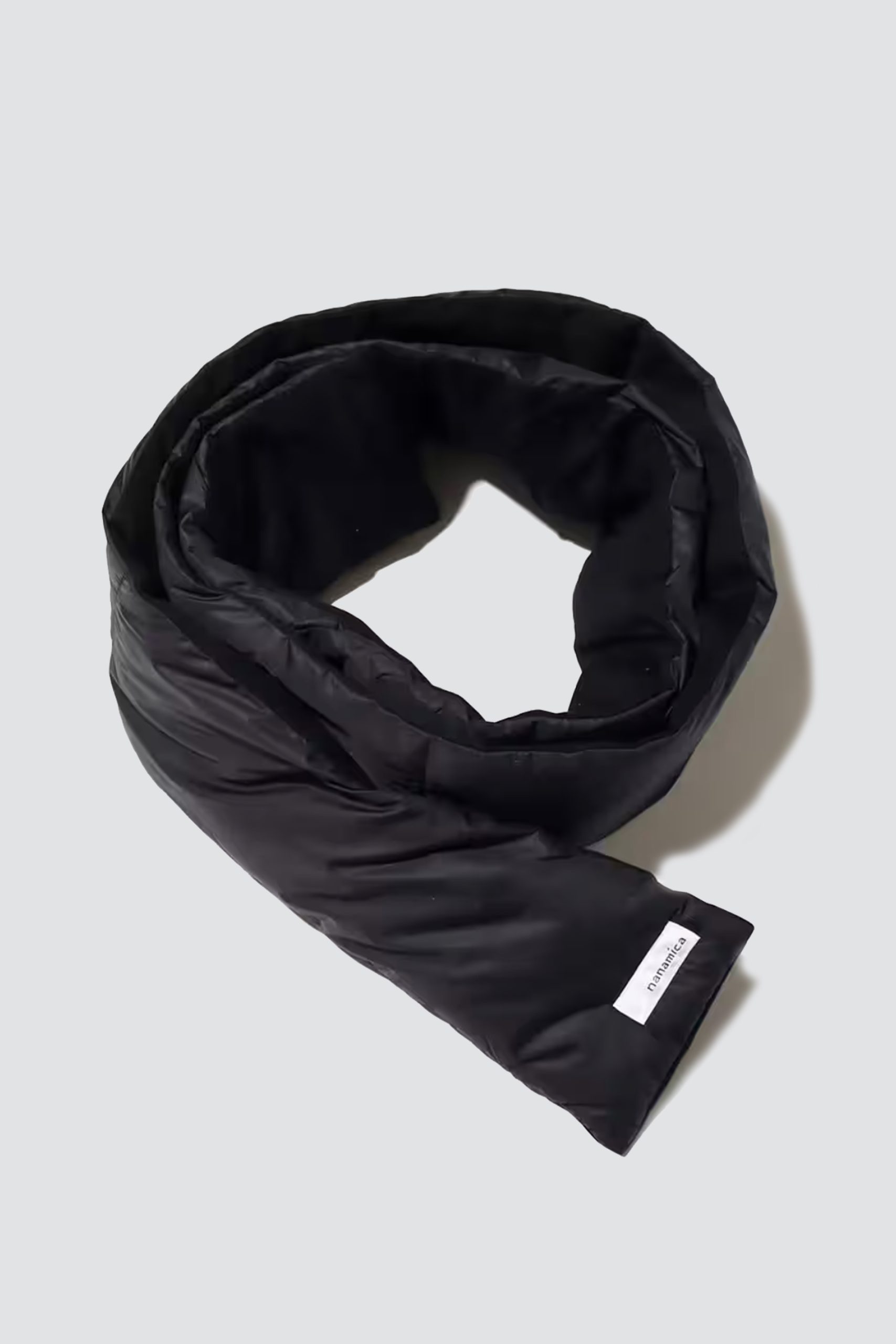 NANAMICA DOWN MUFFLER Black
