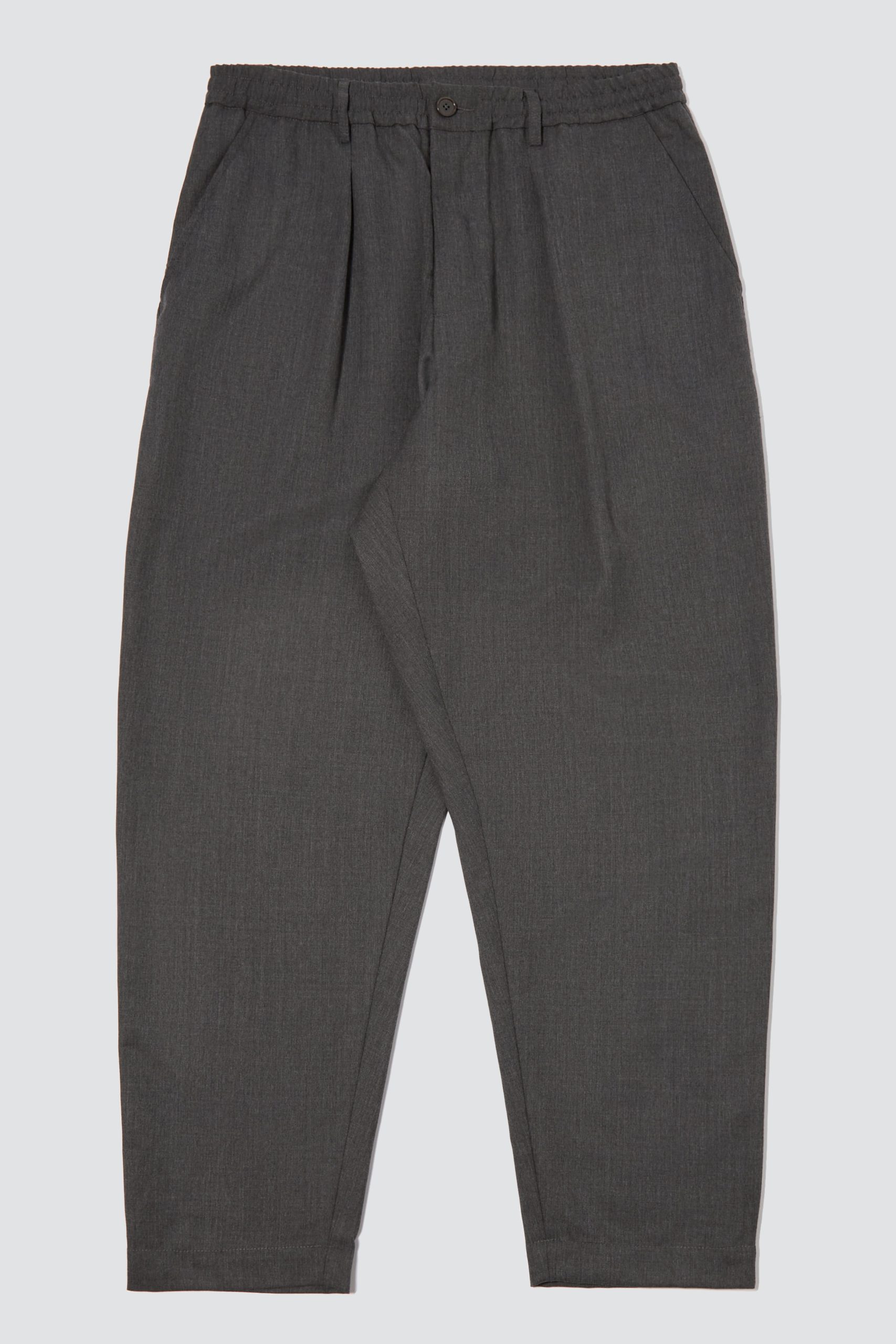 UNIVERSAL WORKS Pleated Track Pant Travel suiting Charcoal