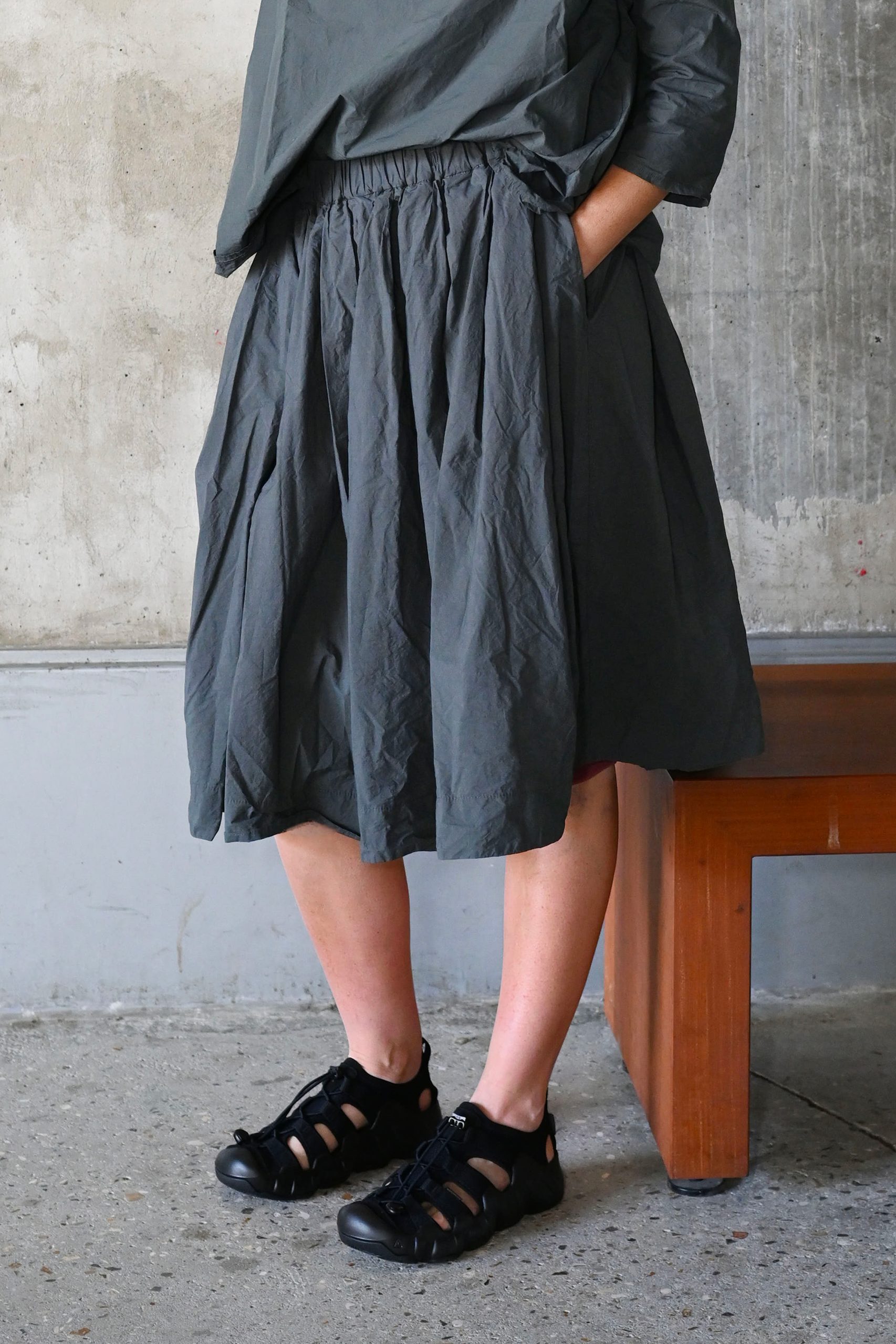 ALBUM DI FAMIGLIA 26S32 03 PLEATED SHORT Skirt TC Thyme